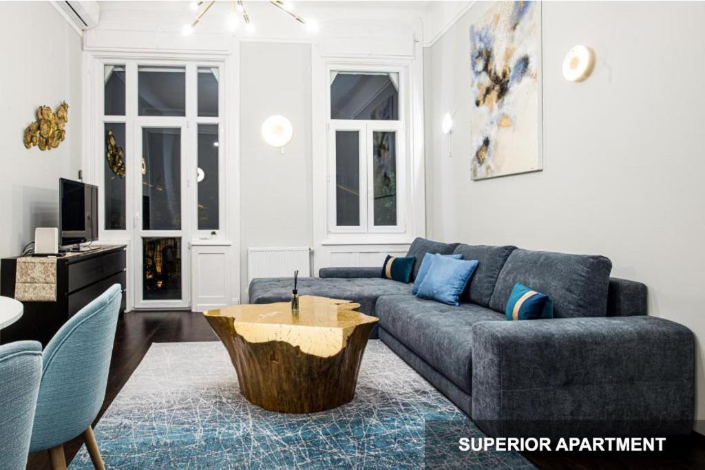 Bpr Agathe Elegant Suite With Parliament View Budapest Bagian luar foto